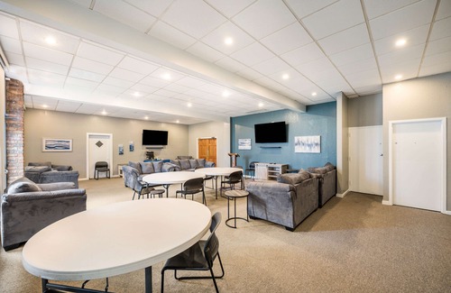 Henderson Hotel | Motel 6 Henderson, TX