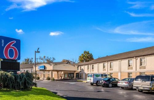 Levittown Hotel | Motel 6-Levittown, PA - Bensalem