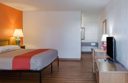 Madras Hotel | Motel 6 Madras, OR