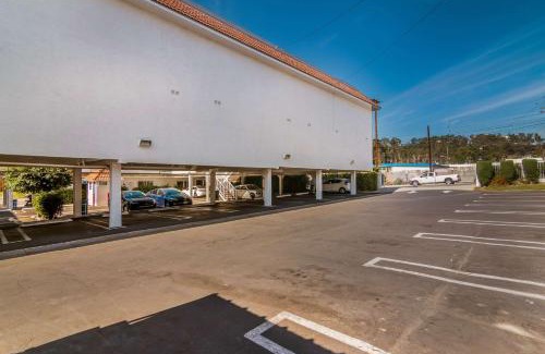 Monterey Park Hotel | Motel 6 Monterey Park