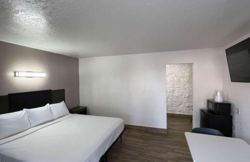 Anaheim Hills Hotel | Motel 6-Orange, CA - Anaheim