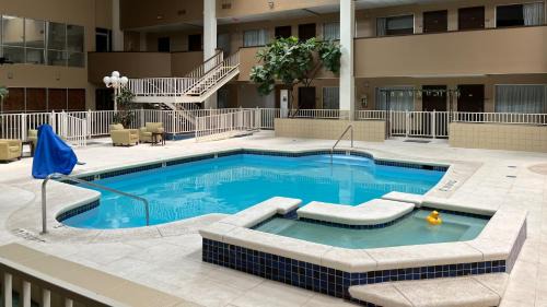 Ira Hotel | Motel 6-Snyder, TX