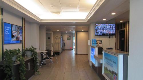 West Des Moines Hotel | Motel 6-West Des Moines, IA