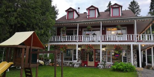 Val David Hotel | Motel Des Pays D'En Haut