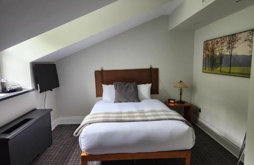 Wakefield Cabin | Moulin Wakefield Mill Hotel & Spa
