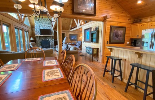 Ferguson Cabin | Mountain Cabin,Pool Table,Views,Hot Tub,Fireplace, WiFi, Pet Friendly