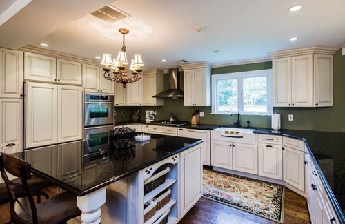 Oak Hill House | Mountain Creek Retreat East Durham, NY
