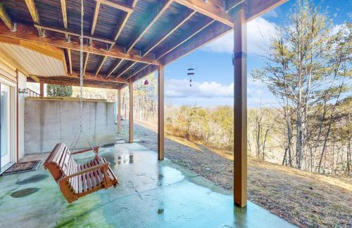 Almond House | Mountain Hideaway