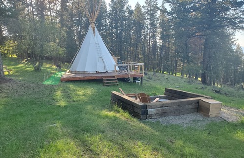 Rexford RV Rental | Mountain Quest Tipi