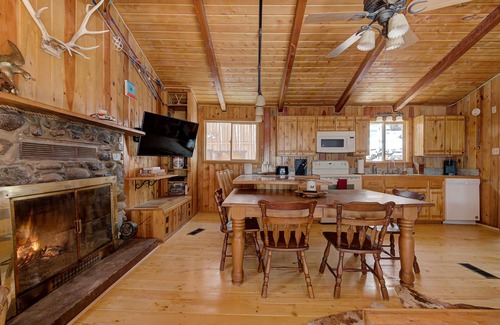 Taos Ski Valley Cabin | Mountain & River View | Families | Bunk Room | Pets OK