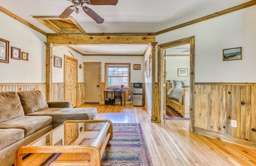 White Salmon Cabin | Mountain & valley-view dog-friendly cabin with courtyard, partial AC, and WiFi