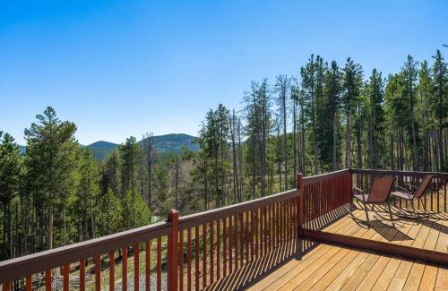 Evergreen House | Mountain View Apartment Near Downtown & Hiking