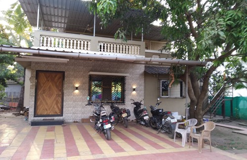 Alibaug House | Mountain View Cottage
