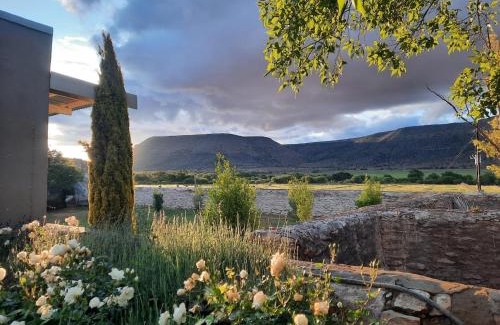 Inxuba Yethemba House | Mountain View Country Guest House
