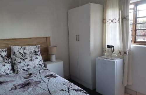 Grahamstown House | Mountain View