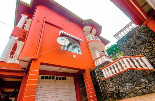 Freetown Villa | Mountains View Villa