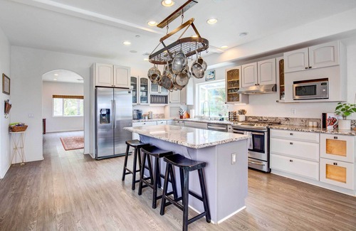 Ramona House | Mountaintop Ramona Home: Private Pool, Near Lake!