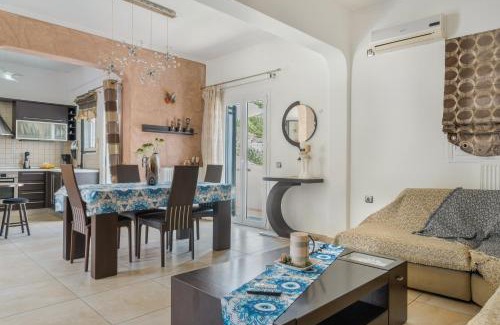 Merichas Apartment | Mouria House