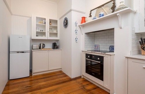 St Kilda Apartment | Mr Luxor in St Kilda
