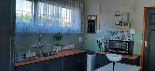 George Apartment | Mrs Catherines Selfcatering Apartment