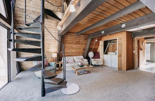 Maple Falls Apartment | Mt Baker Apt, Pets OK, WIFI and AC