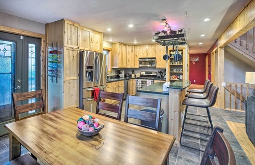 Morrison House | Mtn Views & Game Room: Cozy Retreat in Morrison