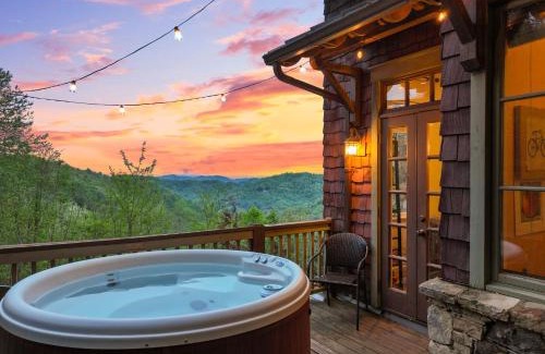 Wolf Laurel House | Mtn Views Hot Tub Close to Asheville