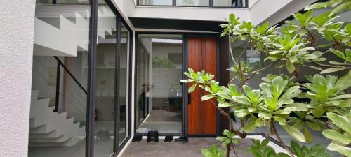 Puli Villa | Mubai Hotel