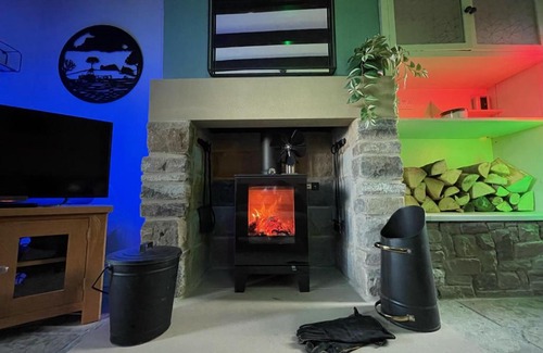 Taddington House | Muddy Paws Cottages - The Nook