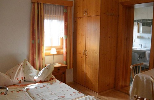 Mooswald Other | Multi-bed room for 2-4 persons with shower/WC - Stanahof