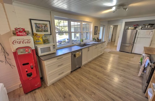 Rideau Lakes House | Multnomah - Multi-family estate on the Rideau