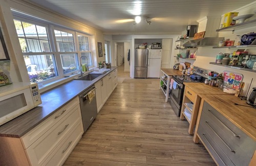 Rideau Lakes House | Multnomah - Multi-family estate on the Rideau