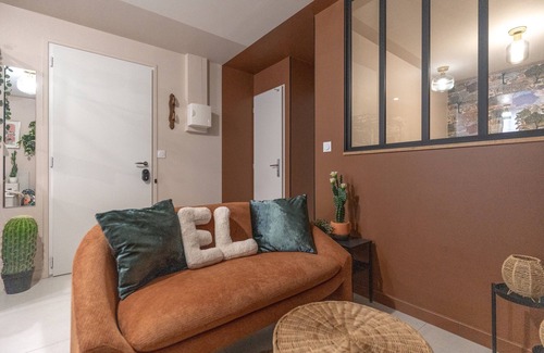 Blois Apartment | Murmures Cactus, Spa & Sauna in Blois