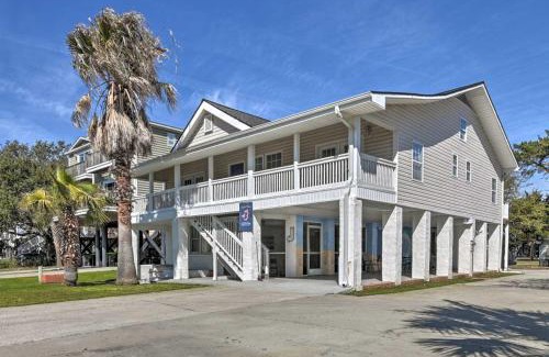 Garden City Apartment | Murrells Inlet Upstairs Unit 1 Block to Beach!