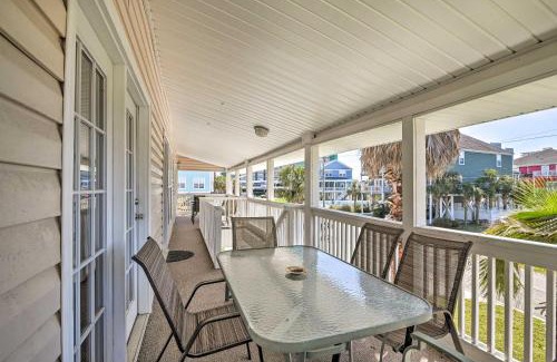 Garden City Apartment | Murrells Inlet Upstairs Unit 1 Block to Beach!
