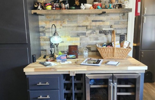 Nims Apartment | Musical Themed Duplex with Muskegon Lake Views
