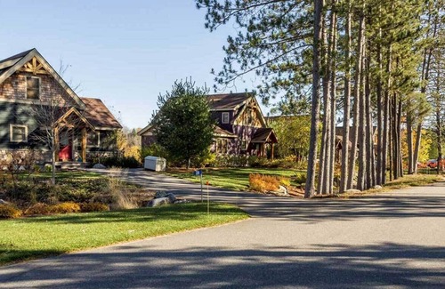 Utterson Cottage | Muskoka Cottage | 3 Bedroom, Sleeps Six