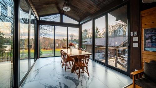 Muskoka Lakes House | Muskoka Lakeview Cottage - Pier 100 #40
