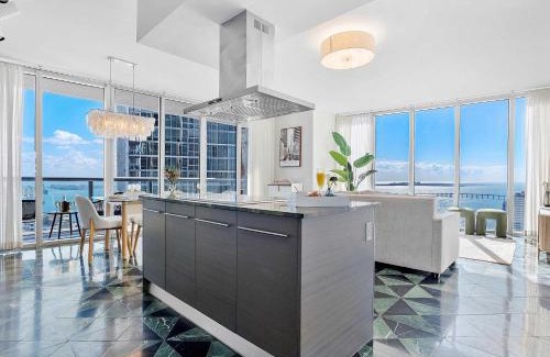 Downtown Miami Apartment | MVR-Relax in Style Above Brickell