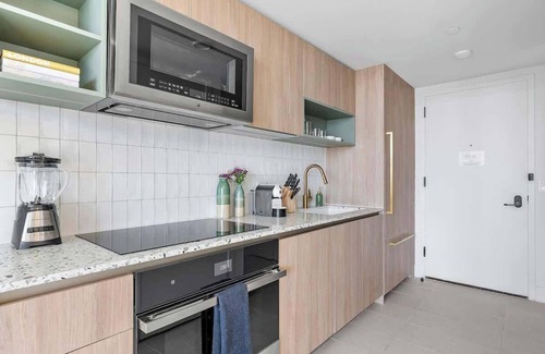 Flagami Apartment | MVR Skyline Luxury in Downtown Miami
