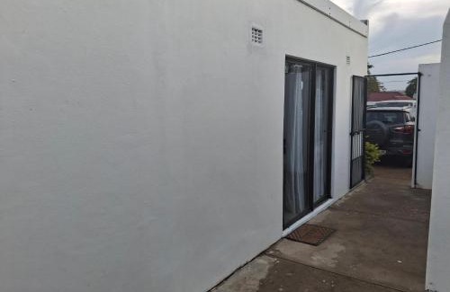 Kareeberg Apartment | My Apartment is nice and private