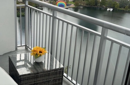 Lake Eola Heights Apartment | My downtow Home!