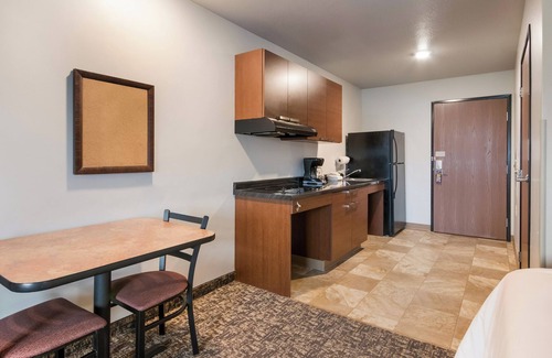 Jamestown Hotel | My Place Hotel - Jamestown, ND
