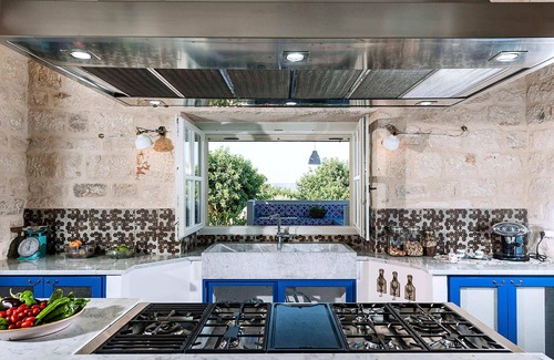 Campanella-Gianforma Villa | My Rental Homes - Country House with infinity pool, large terraces and garden