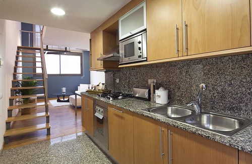 El Putget i Farro Apartment | My Space Barcelona 5 Apart. near Vall d'Hebron up to 30 people
