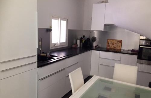 Lunel House | My Suit Home