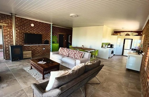 Suiderstrand House | Myberg@Sea - where Africa dips its toes into the southern ocean