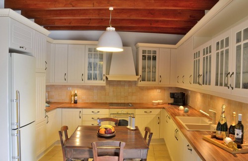 Kefalas Villa | Mylo villa,Pool,Next to All Amenities,Kefalas