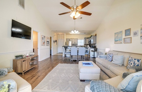 Socastee Condo | Myrtle Beach Condo w/Large Balcony & Pool Access