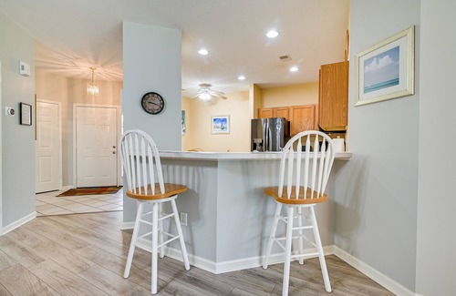 Red Hill Condo | Myrtle Beach Golf Retreat w/Pool Access!